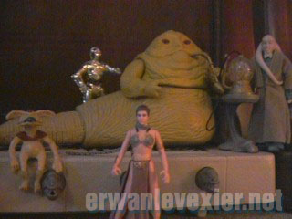 Jabba le Hutt et Leia devenue son esclave